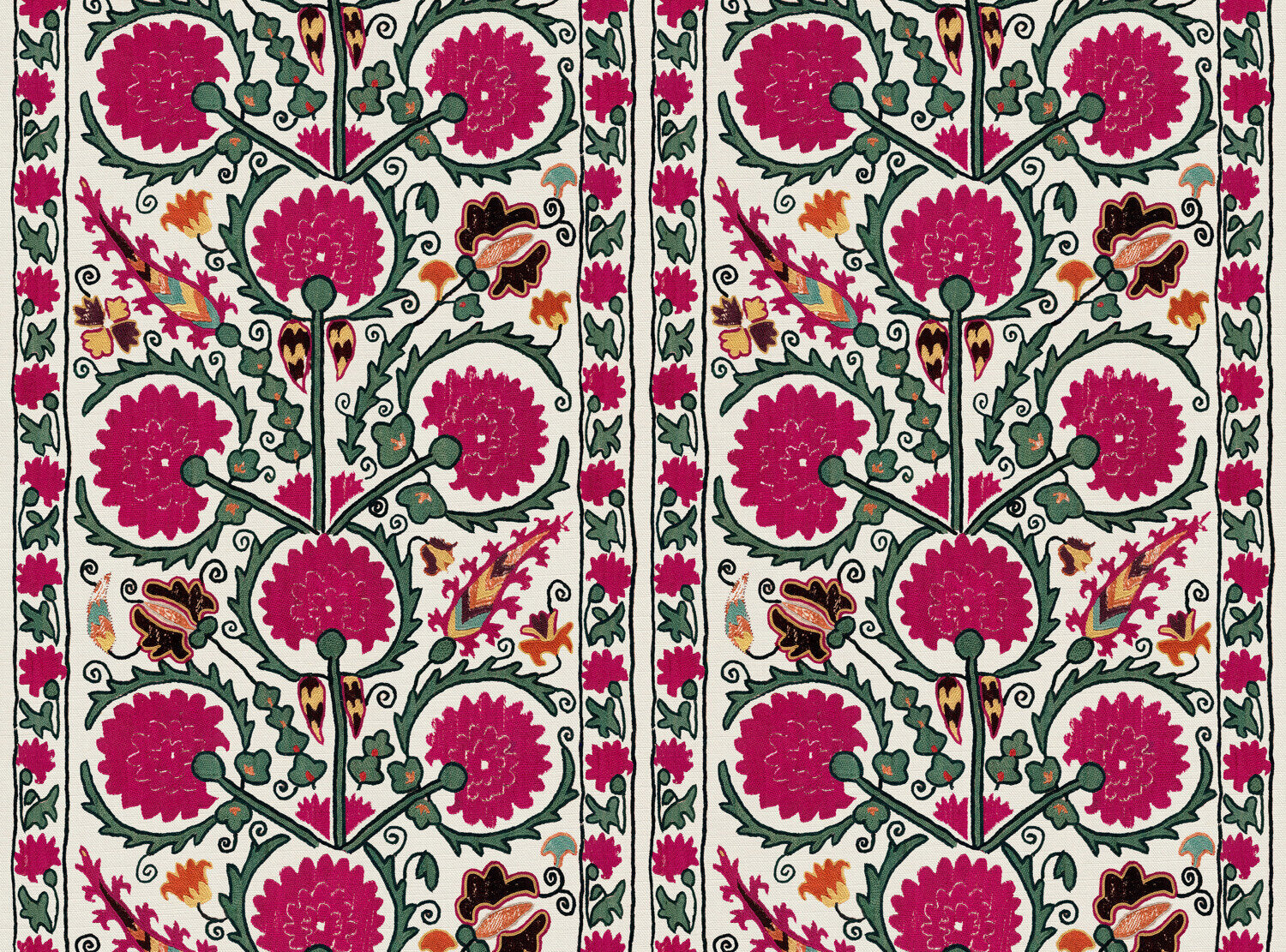 CW: Damson and green | BASE: Luxury Linen