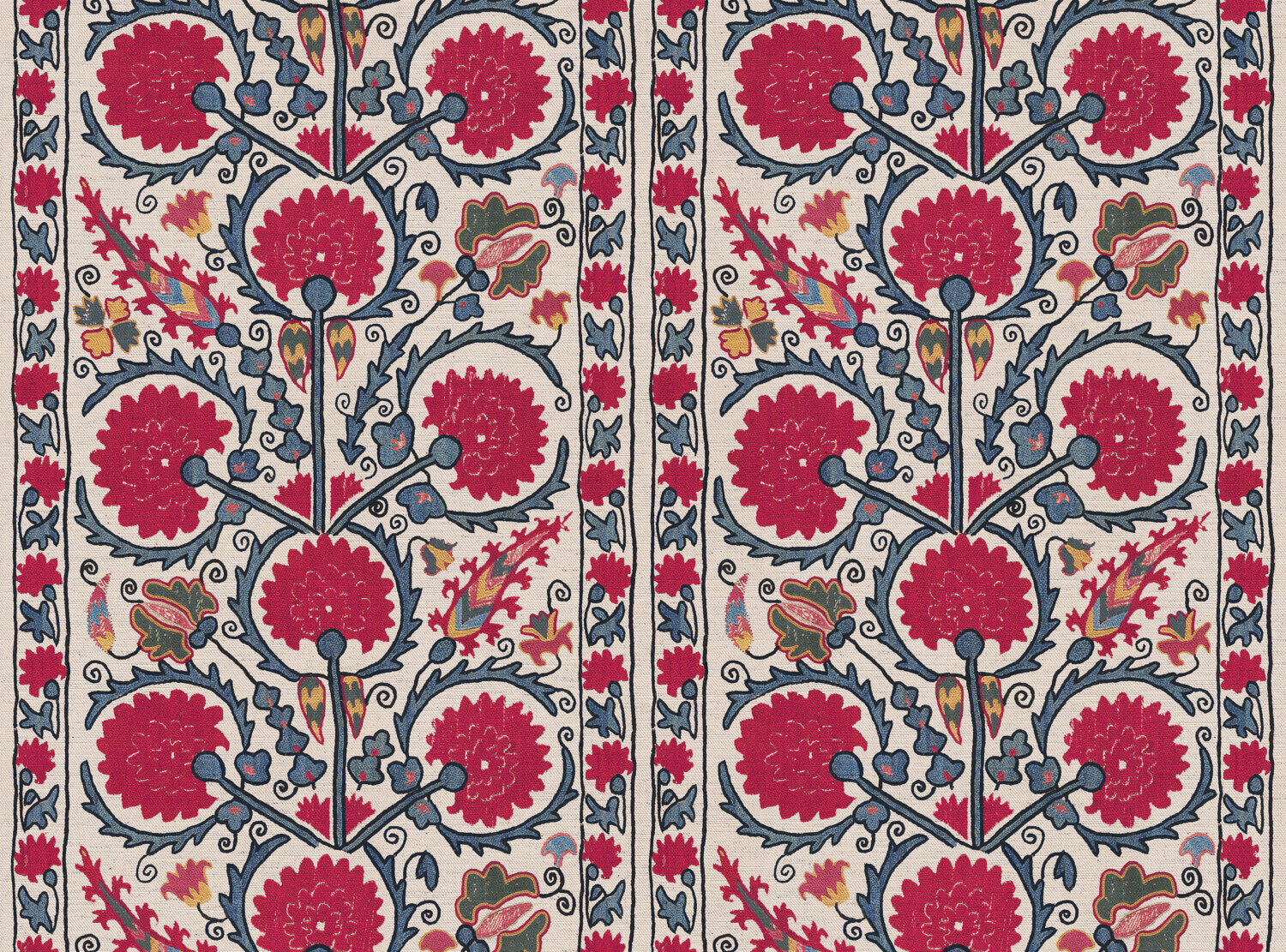 CW: Red blue and green | BASE: Natural Luxury Linen