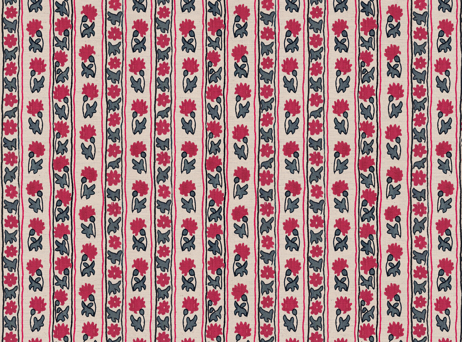 CW: Warm red and grey blue | BASE: Natural Luxury Linen