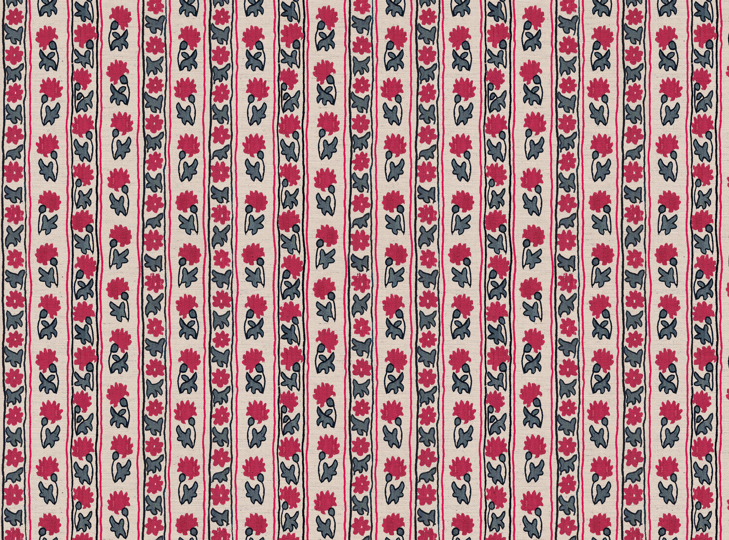 CW: Warm red and grey blue | BASE: Natural Luxury Linen