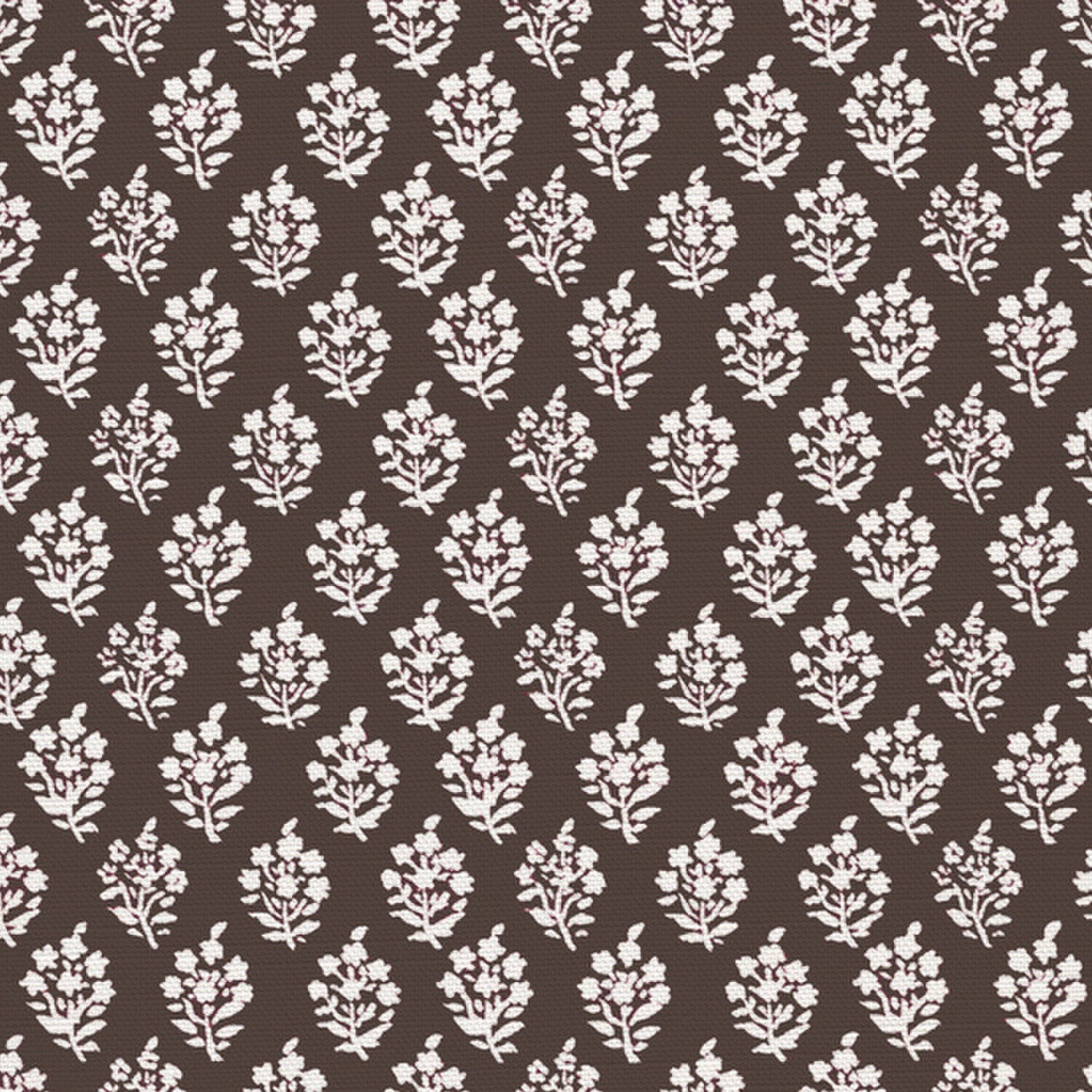 CW: Dark chocolate | BASE: Luxury Linen | HERO