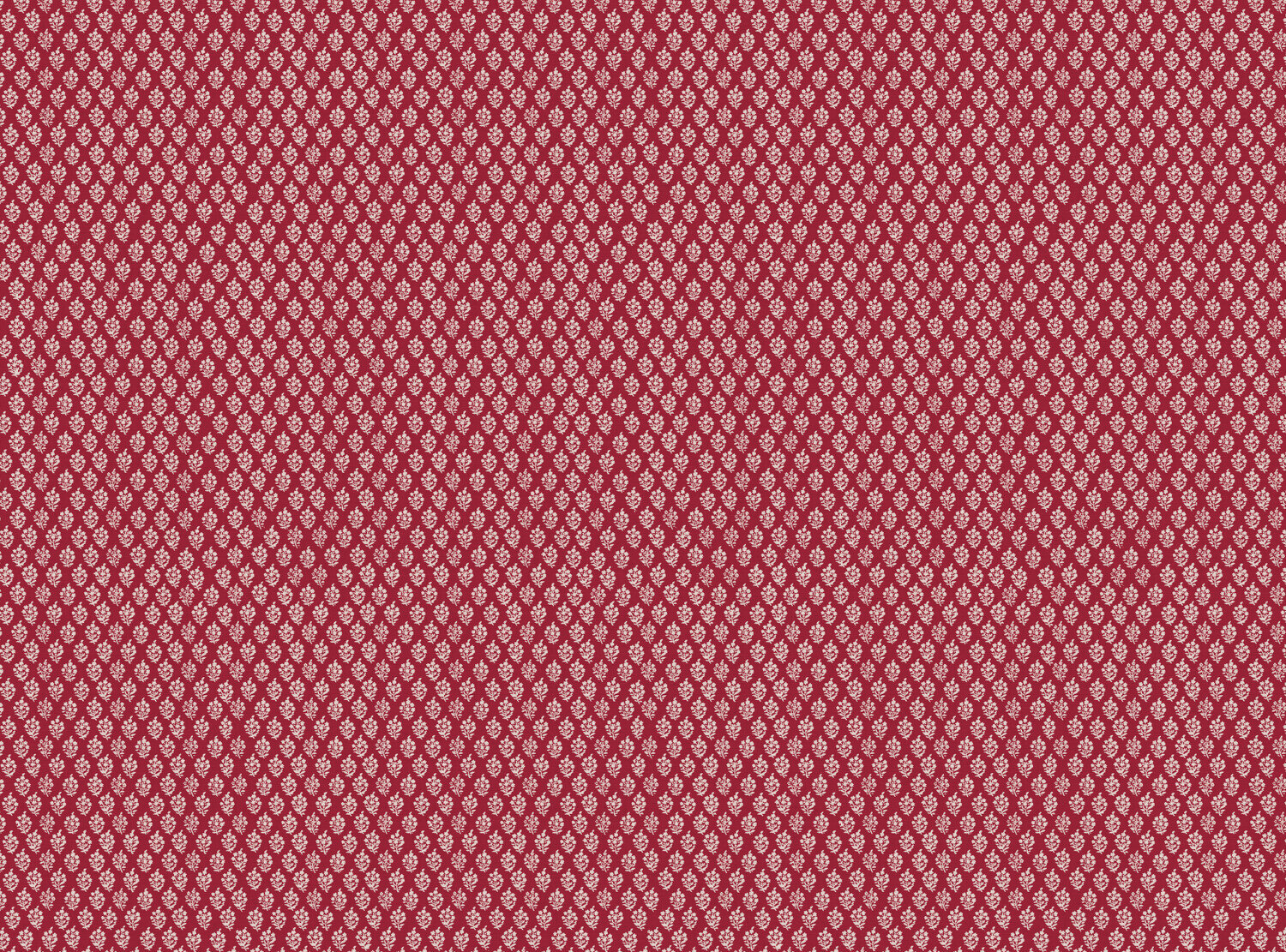 CW: Deep warm red | BASE: Mercia Linen