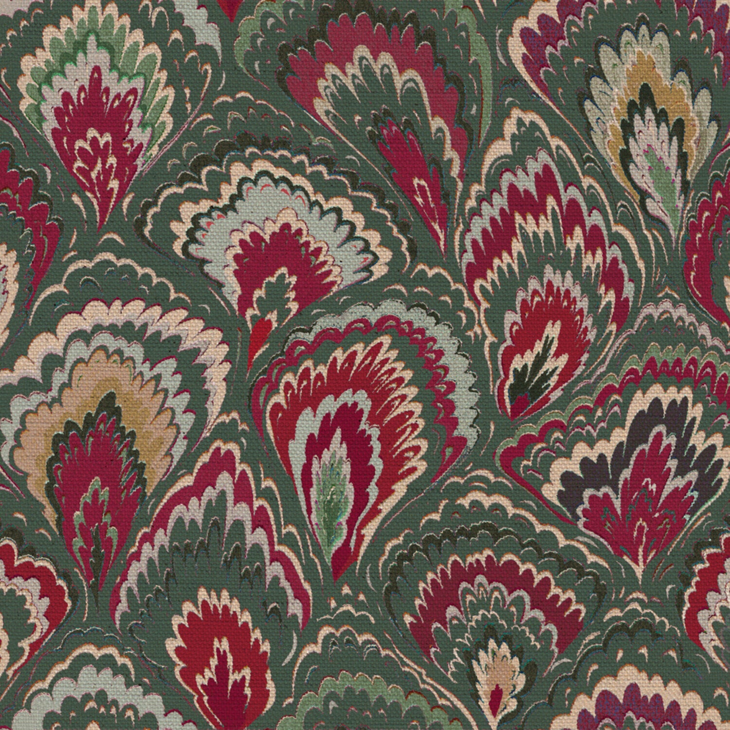 CW: Green and red | BASE: Natural Luxury Linen | HERO