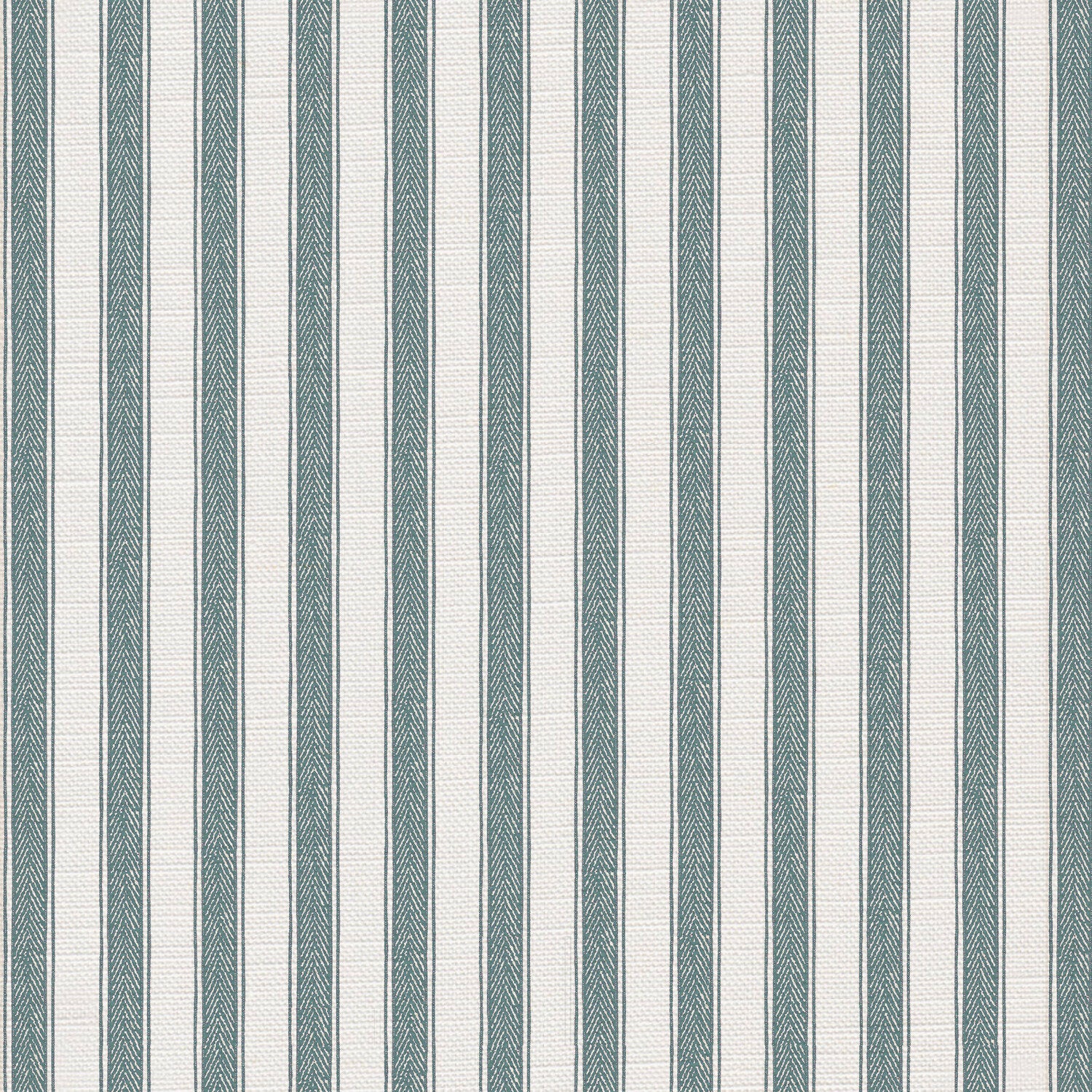 CW: Airforce blue | BASE: Luxury Linen | HERO