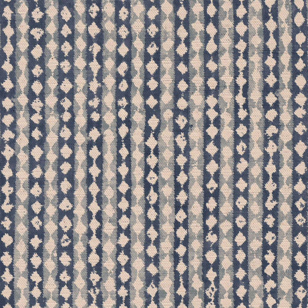CW: Prussian blue | BASE: Natural Luxury Linen | HERO