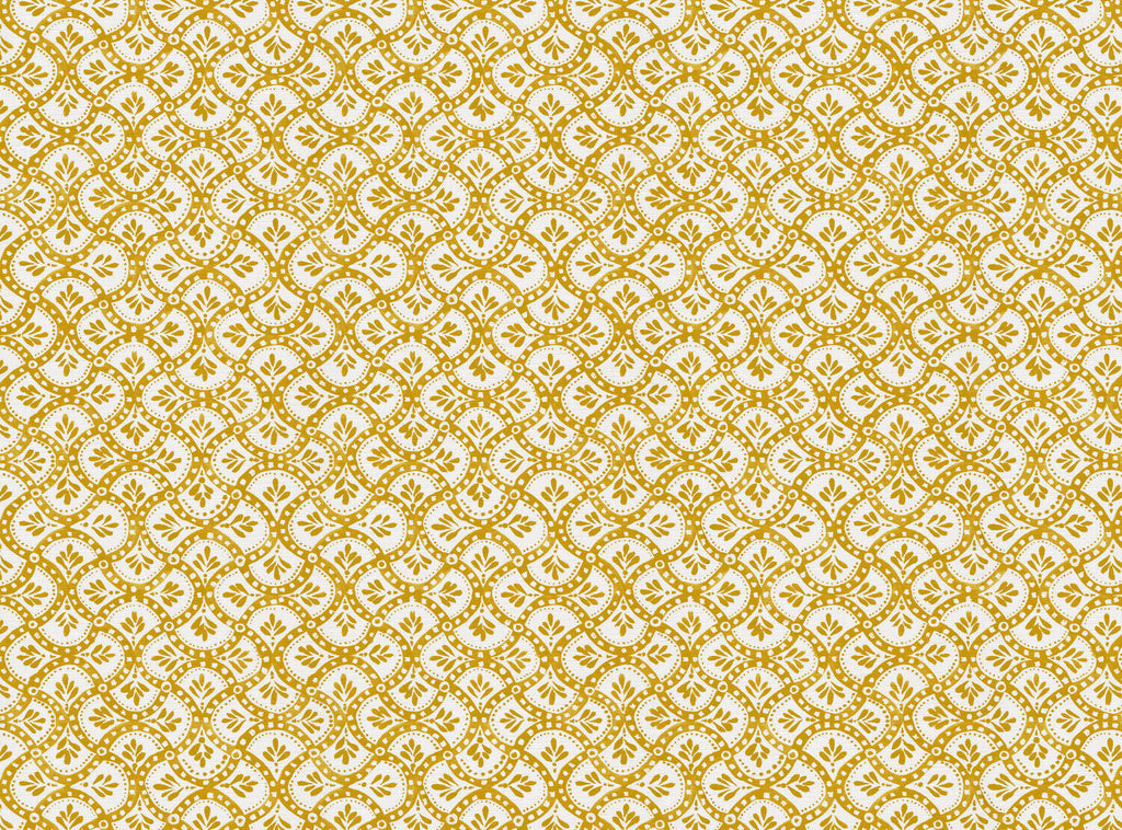 CW: Yellow gold | BASE: Luxury Linen