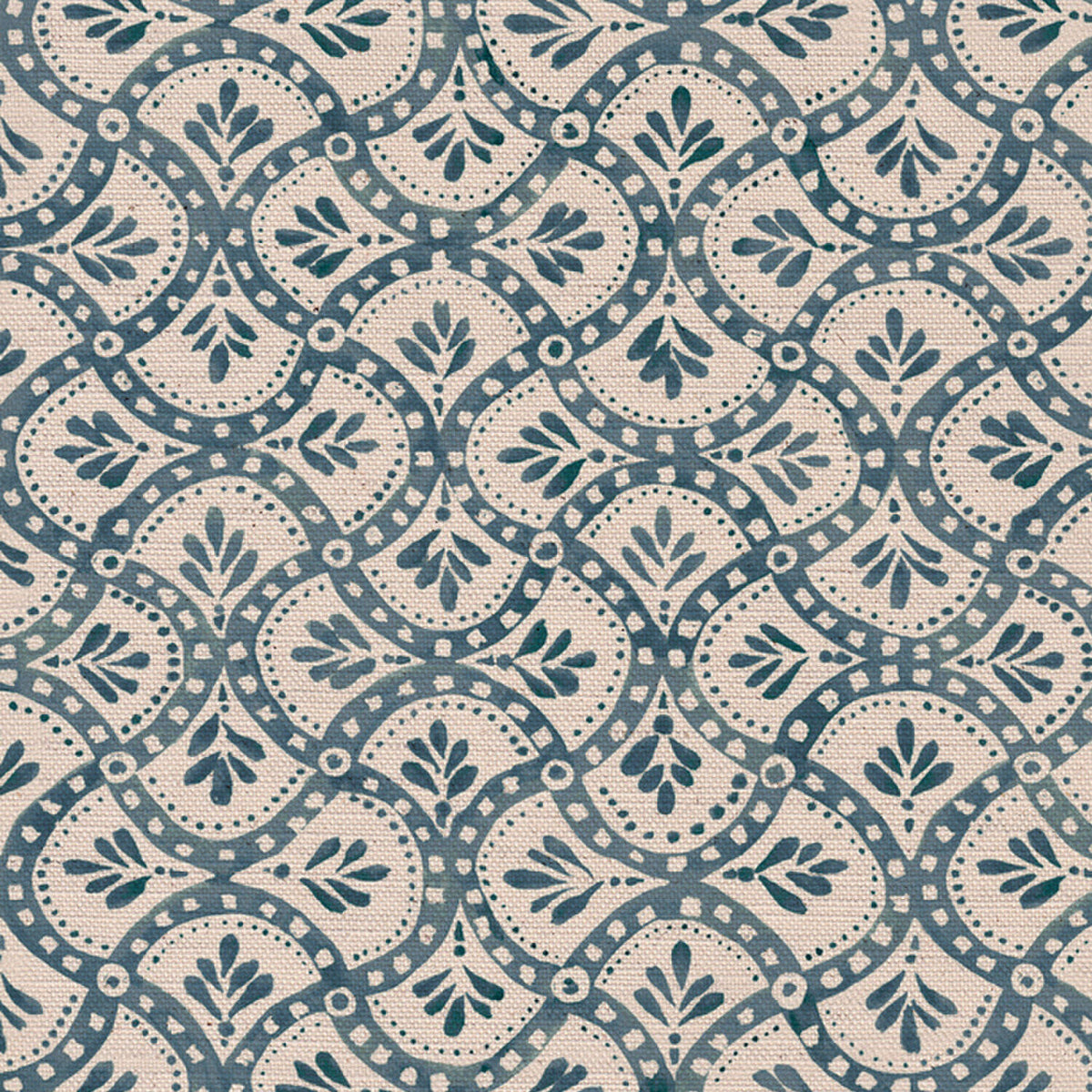 CW: Grey blue lighter ground | BASE: Natural Luxury Linen | HERO