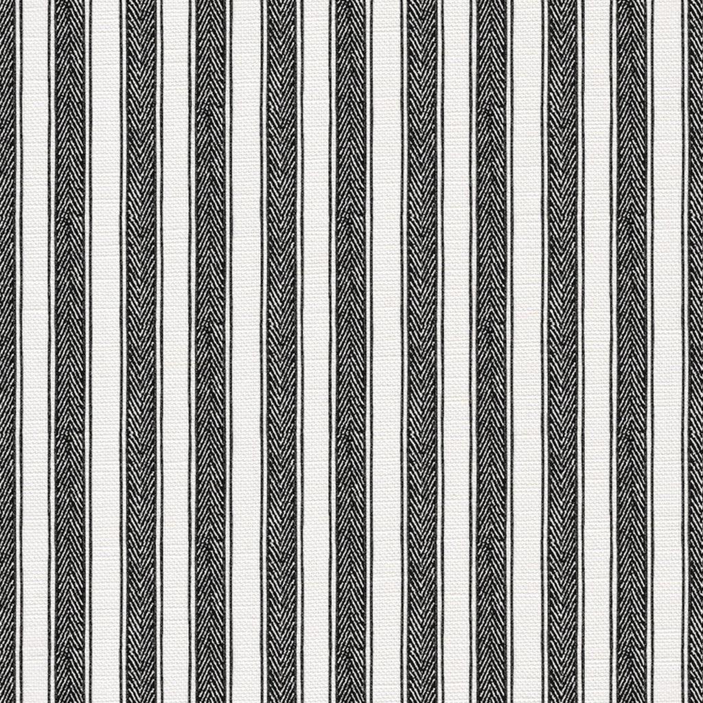 CW: Black | BASE: Luxury Linen | HERO